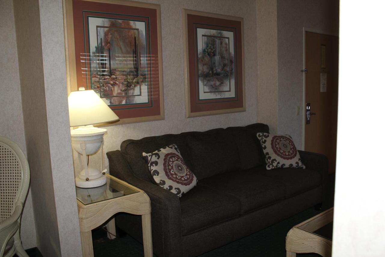 Baymont By Wyndham Safford Hotell Exteriör bild