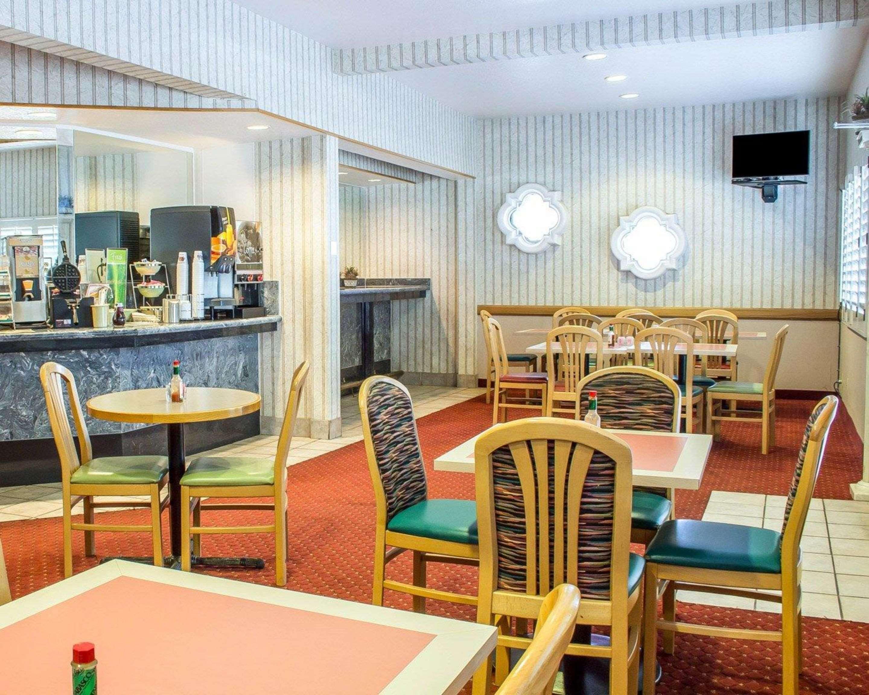 Baymont By Wyndham Safford Hotell Exteriör bild
