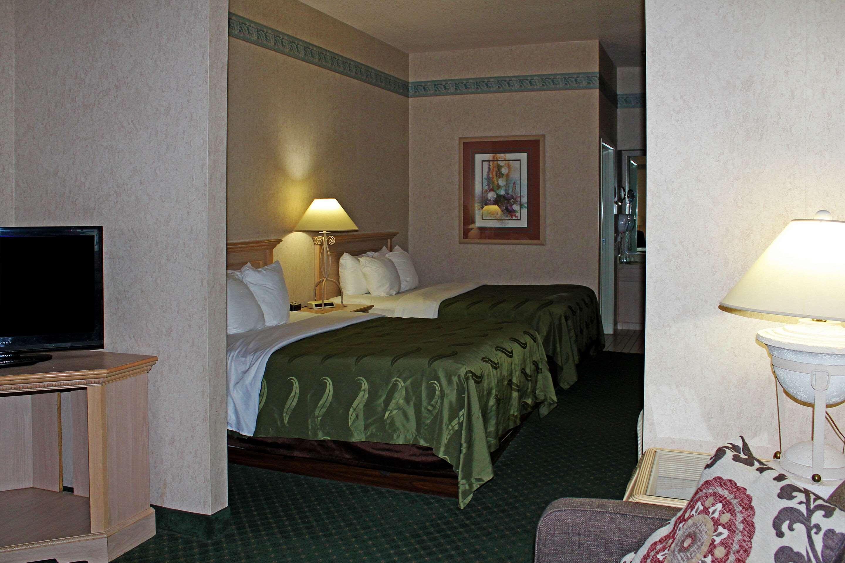 Baymont By Wyndham Safford Hotell Exteriör bild