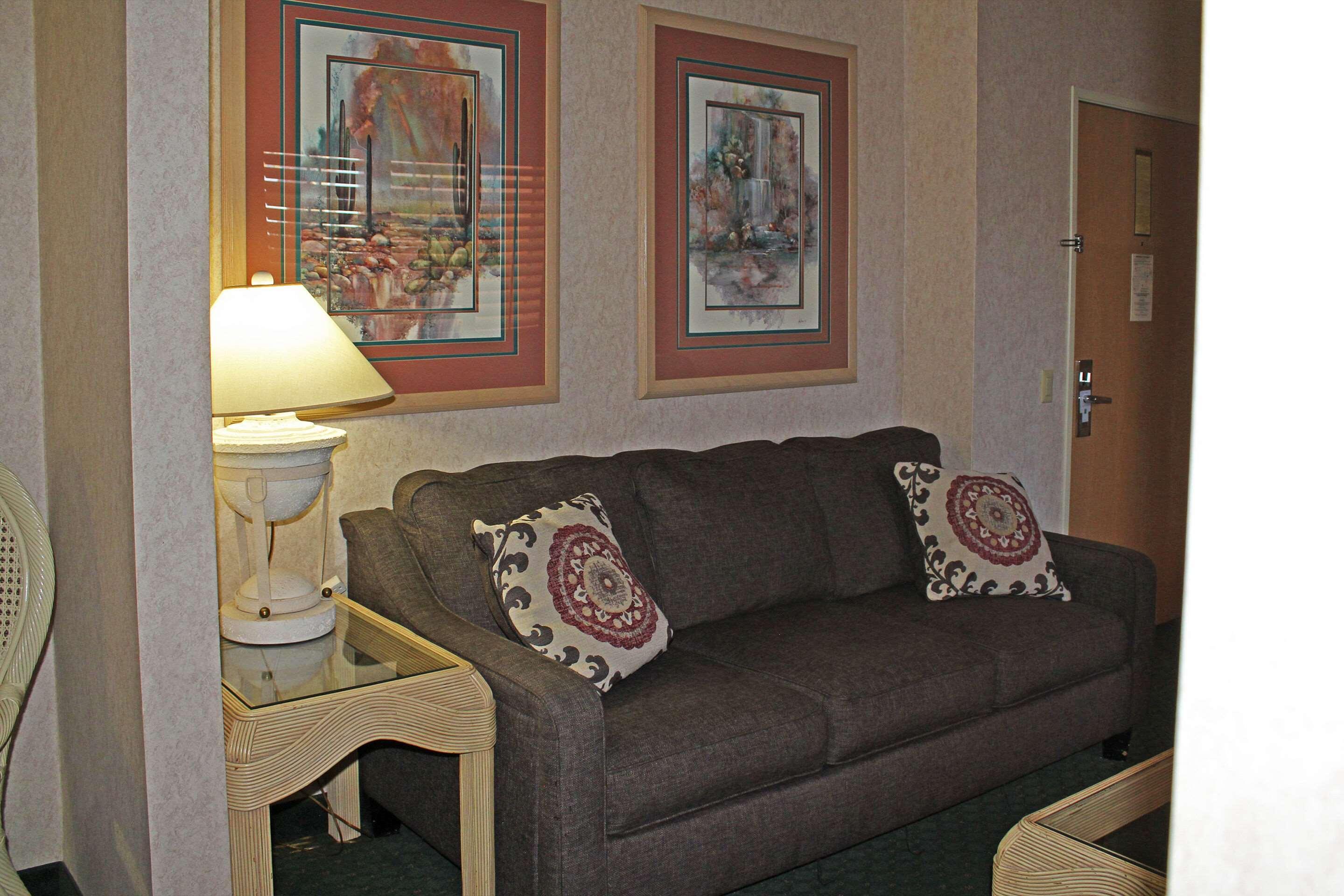 Baymont By Wyndham Safford Hotell Exteriör bild